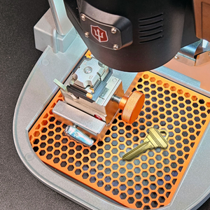 Triton—Red Mesh Chip Tray Cover [Magnus]