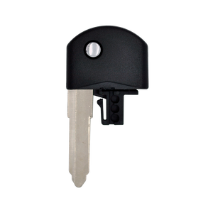 Mazda 2005-2007 Flip Key Top (Without Chip)
